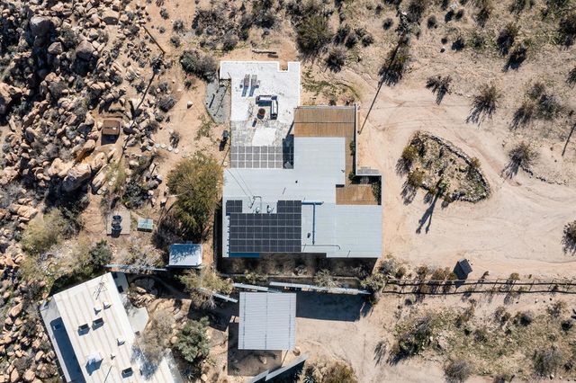 7201 Alturas Drive, Joshua Tree, CA 92252