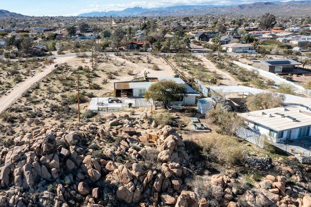 7201 Alturas Drive, Joshua Tree, CA 92252