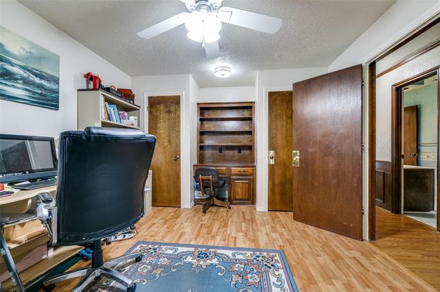 321 Kingsbridge Drive, Garland, TX 75040