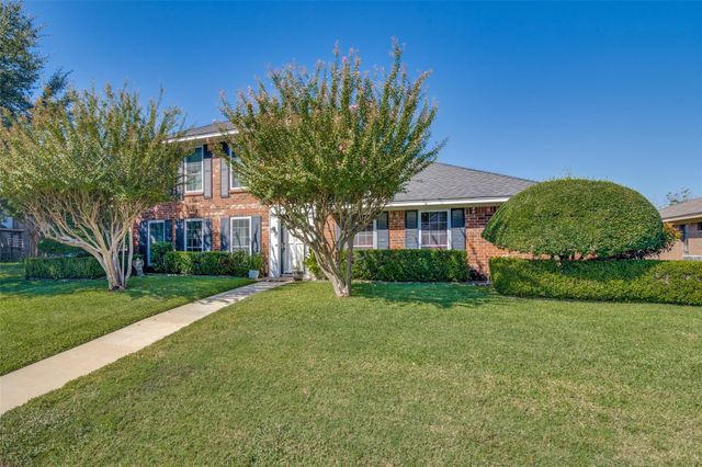 321 Kingsbridge Drive, Garland, TX 75040