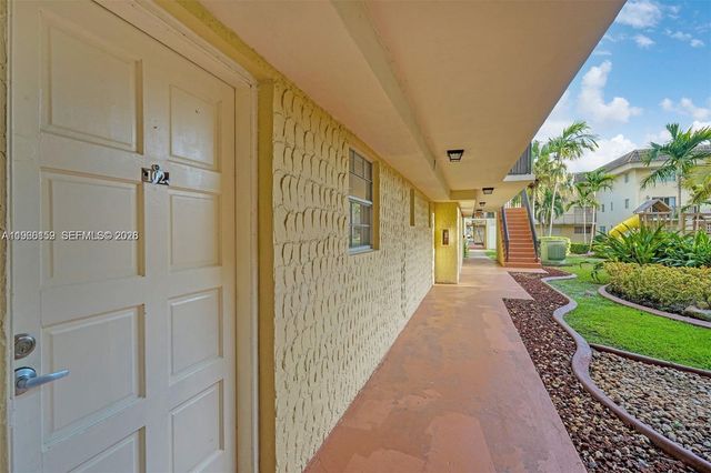 8500 SW 109 Ave 6-102, Miami, FL 33173