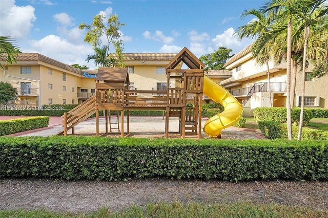 8500 SW 109 Ave 6-102, Miami, FL 33173