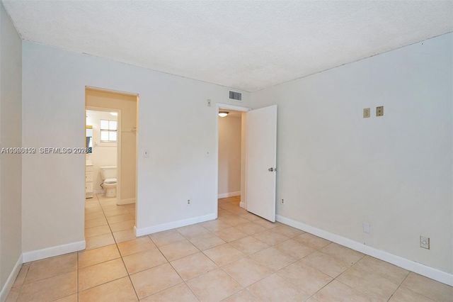 8500 SW 109 Ave 6-102, Miami, FL 33173