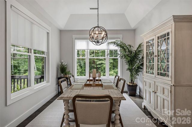 25 E Williams Meadow Court, Hendersonville, NC 28739
