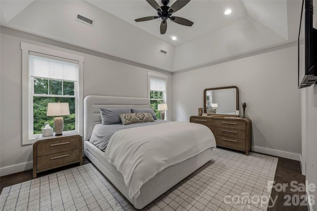 25 E Williams Meadow Court, Hendersonville, NC 28739