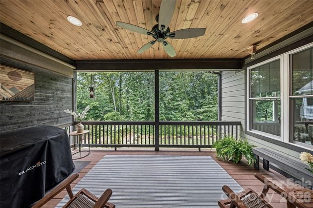 25 E Williams Meadow Court, Hendersonville, NC 28739