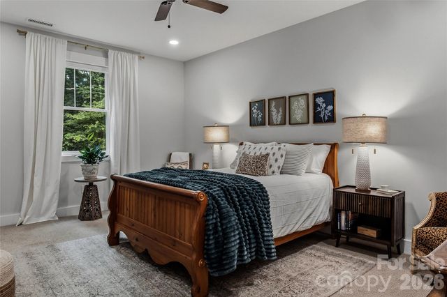 25 E Williams Meadow Court, Hendersonville, NC 28739