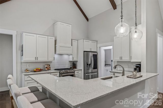 25 E Williams Meadow Court, Hendersonville, NC 28739