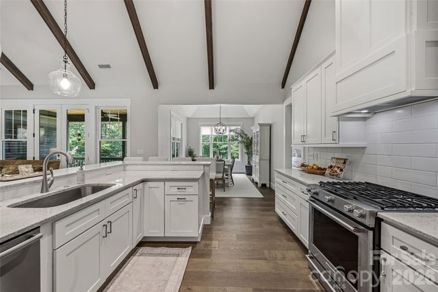 25 E Williams Meadow Court, Hendersonville, NC 28739