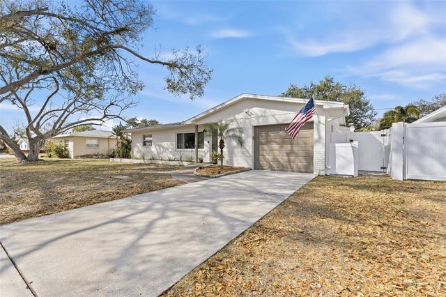 1824 59TH WAY N, St Petersburg, FL 33710