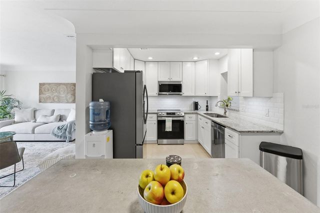 1824 59TH WAY N, St Petersburg, FL 33710