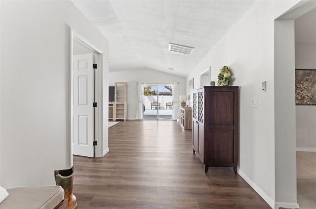 1824 59TH WAY N, St Petersburg, FL 33710