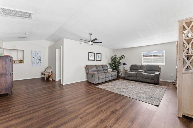 1824 59TH WAY N, St Petersburg, FL 33710