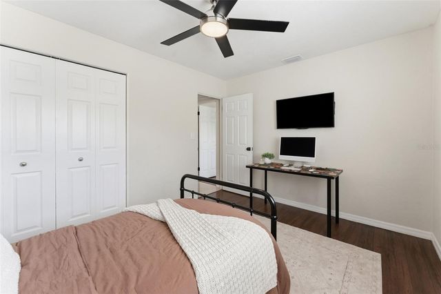 1824 59TH WAY N, St Petersburg, FL 33710