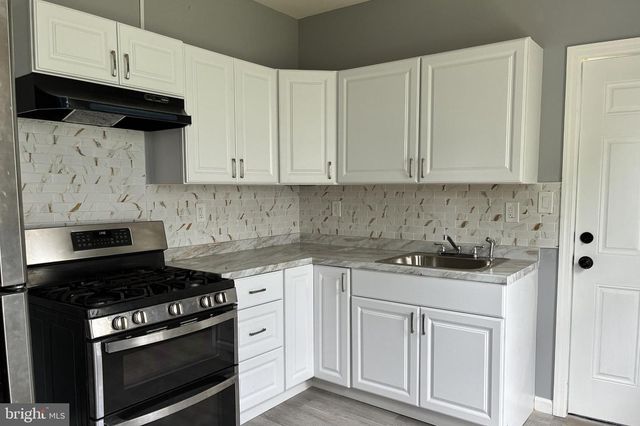 320 RUTHERFORD AVE, Trenton, NJ 08618