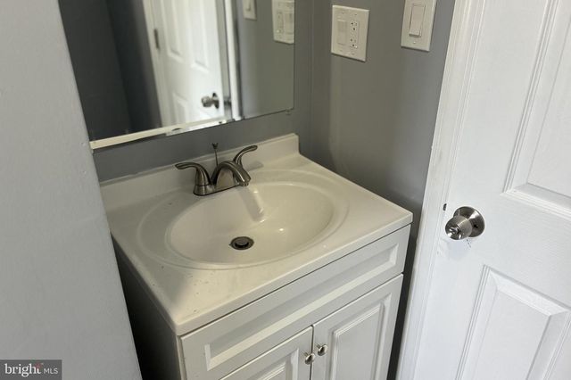 320 RUTHERFORD AVE, Trenton, NJ 08618