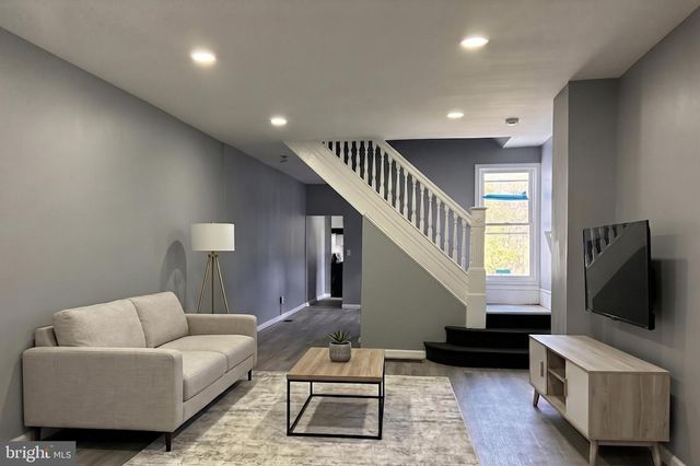 320 RUTHERFORD AVE, Trenton, NJ 08618