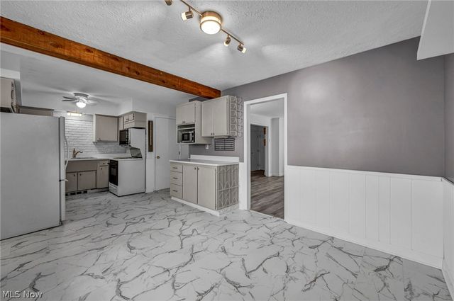 15 Meadowlawn Drive 9, Mentor, OH 44060