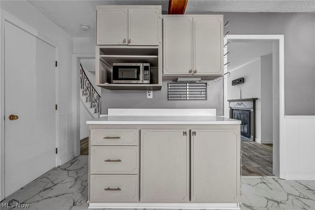 15 Meadowlawn Drive 9, Mentor, OH 44060