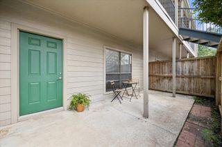 1100 Augusta Drive 25, Houston, TX 77057