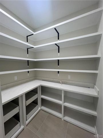 3912 W Zimmerius Avenue, Mcallen, TX 78504