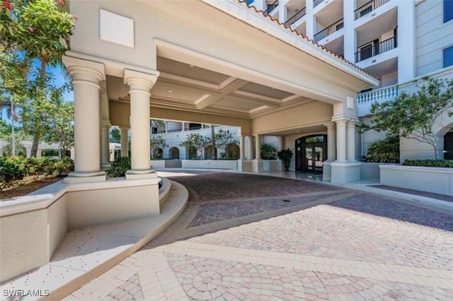 7575 Pelican Bay BLVD 1008, Naples, FL 34108