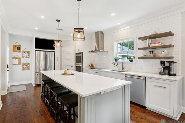 8196 Wildwood Dr, Denham Springs, LA 70706