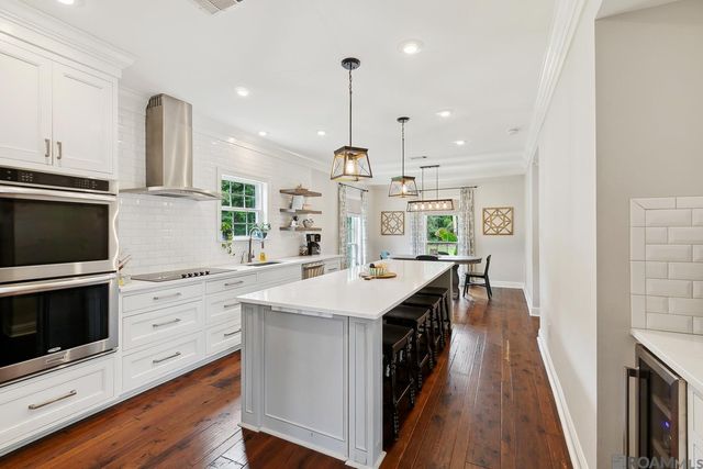 8196 Wildwood Dr, Denham Springs, LA 70706