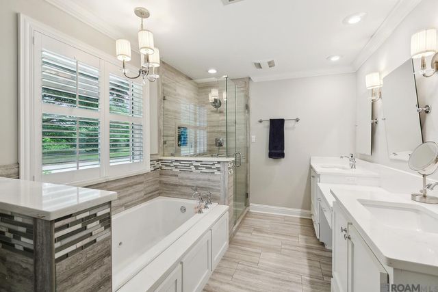 8196 Wildwood Dr, Denham Springs, LA 70706