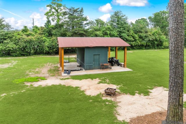 8196 Wildwood Dr, Denham Springs, LA 70706