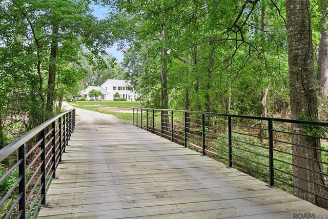 8196 Wildwood Dr, Denham Springs, LA 70706