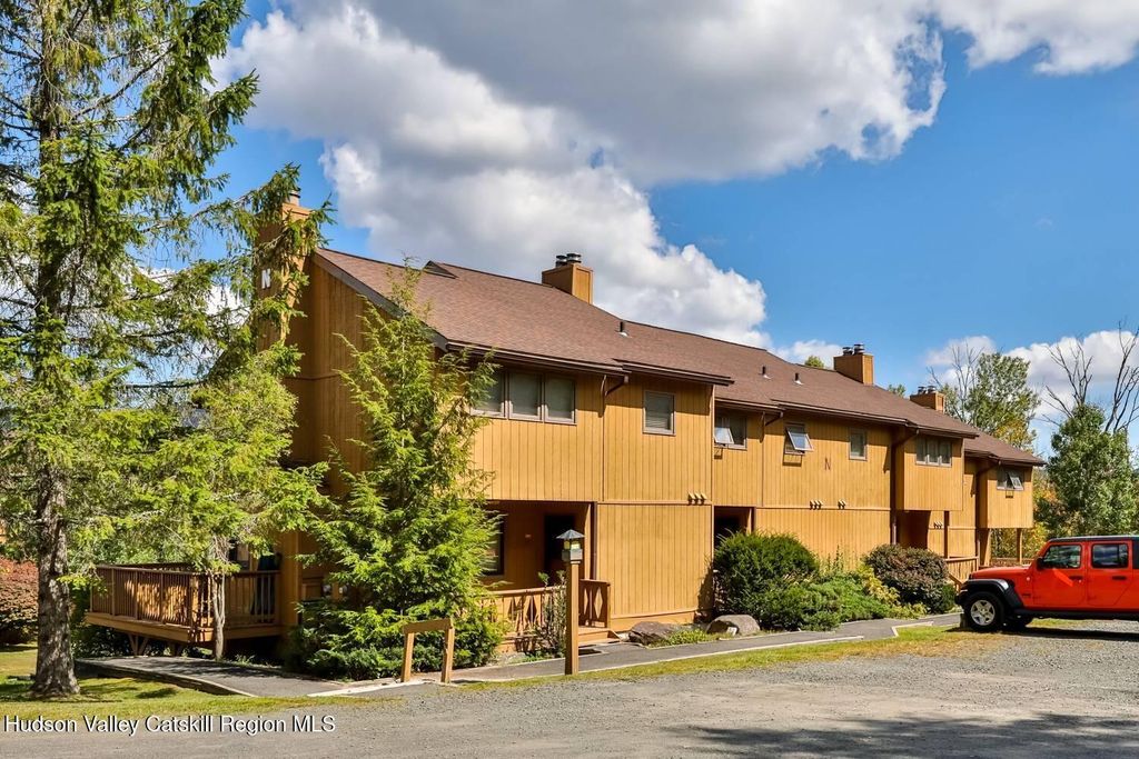 79 Hunter Drive N5, Hunter, NY 12442