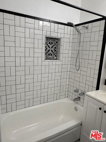 3624 Arlington Avenue, Los Angeles, CA 90018