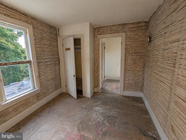 605 FOWLER AVE, Vineland, NJ 08360