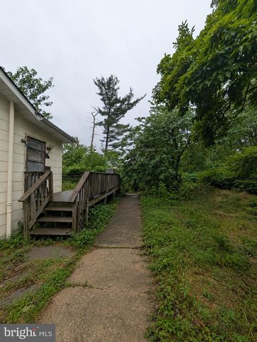 605 FOWLER AVE, Vineland, NJ 08360