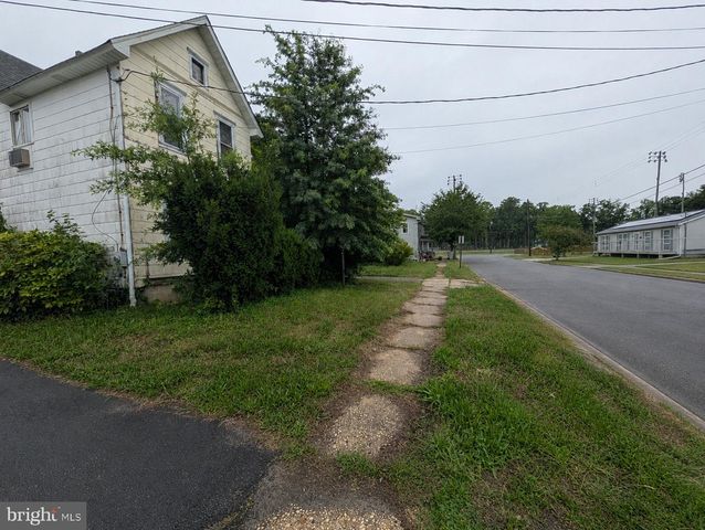 605 FOWLER AVE, Vineland, NJ 08360