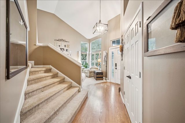 1324 Richmond Lane, Bartlett, IL 60103