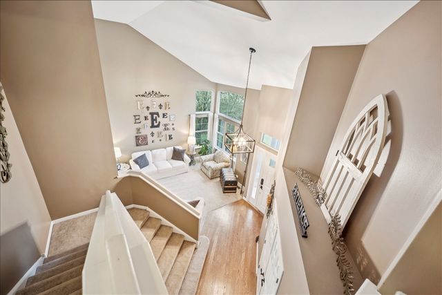 1324 Richmond Lane, Bartlett, IL 60103