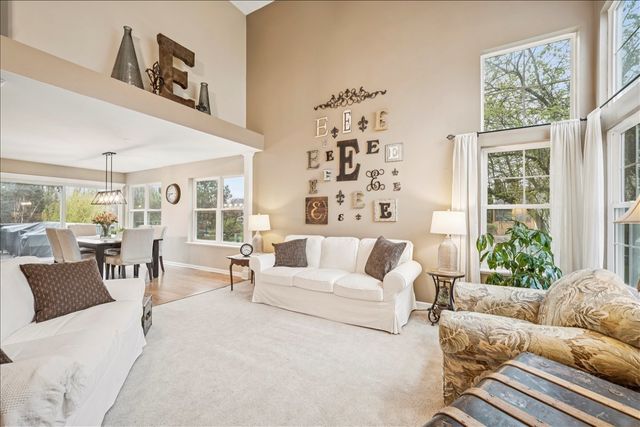 1324 Richmond Lane, Bartlett, IL 60103