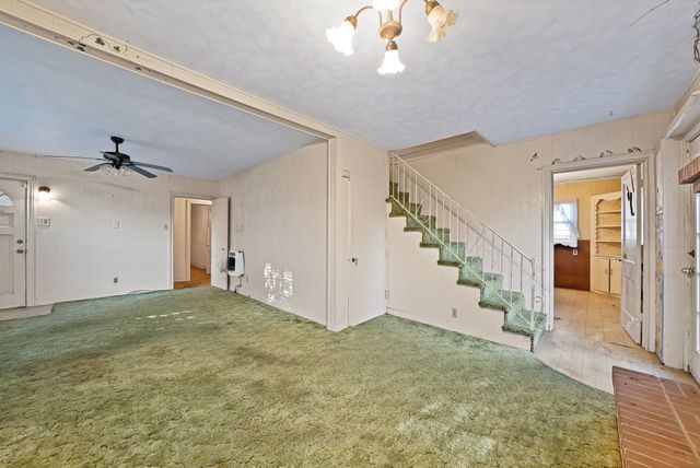 1228 W Gambrell Street, Fort Worth, TX 76115