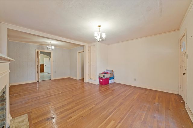 1228 W Gambrell Street, Fort Worth, TX 76115