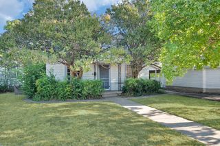 1228 W Gambrell Street, Fort Worth, TX 76115