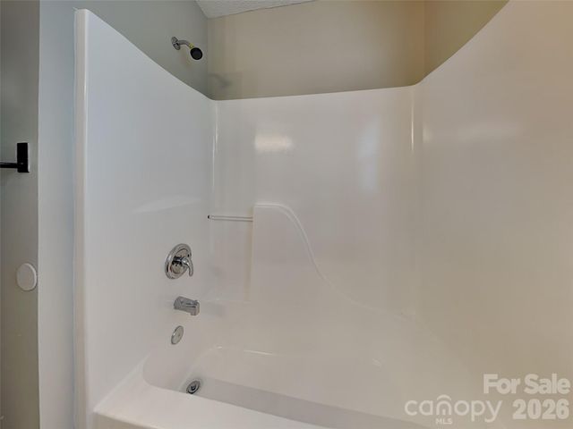 1032 Meadowbrook Lane SW, Concord, NC 28027