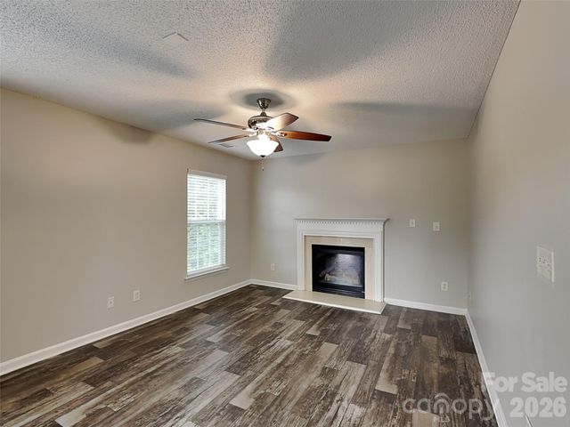 1032 Meadowbrook Lane SW, Concord, NC 28027