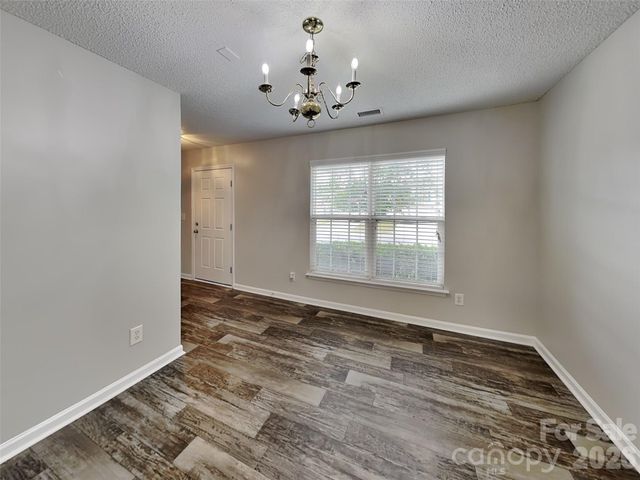 1032 Meadowbrook Lane SW, Concord, NC 28027