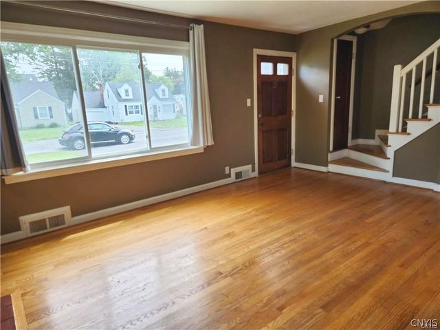 200 Windemere Road, Geddes, NY 13219