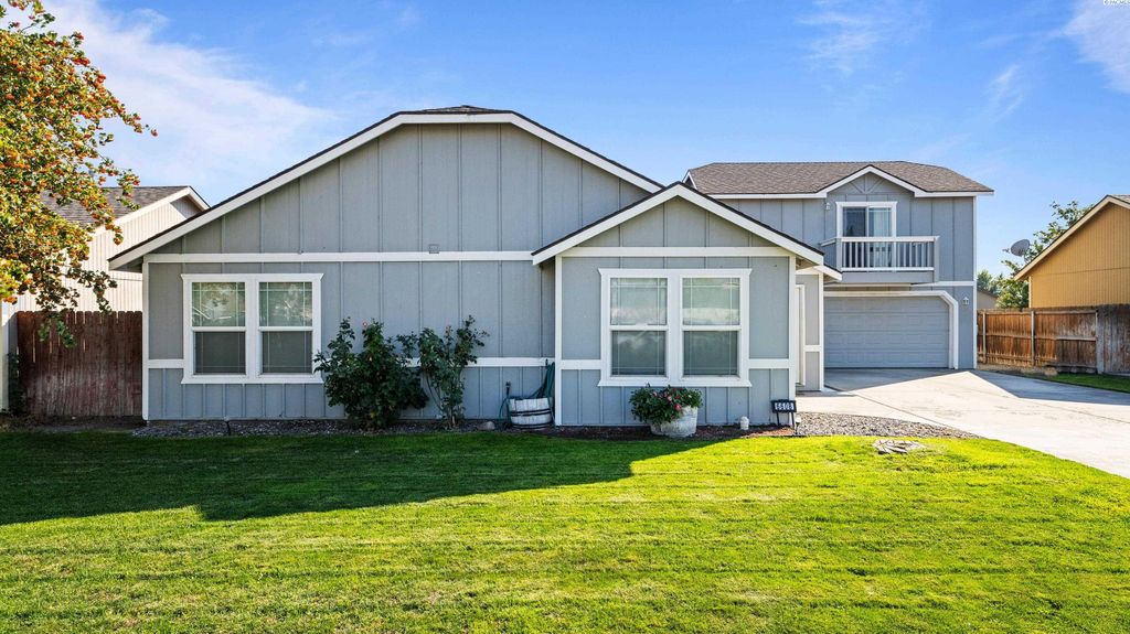 6608 Enzian Falls Dr, Pasco, WA 99301