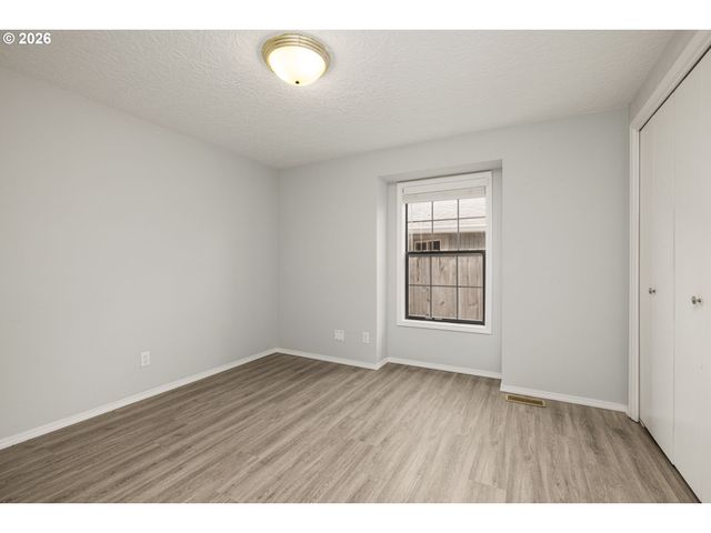 1826 Ne 153RD St, Vancouver, WA 98686