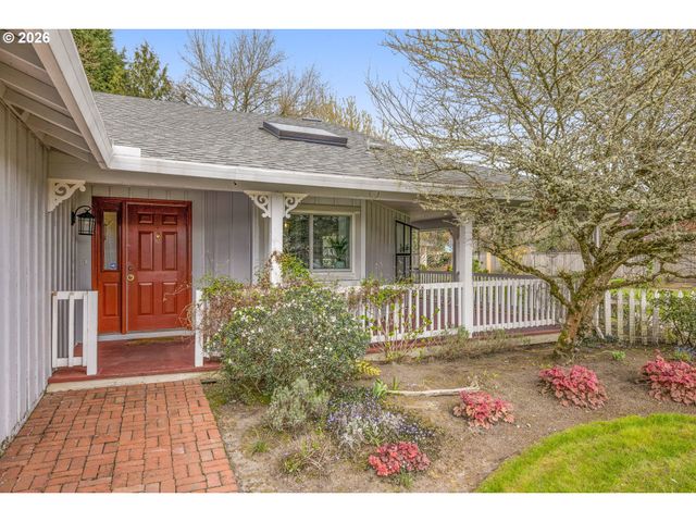 1826 Ne 153RD St, Vancouver, WA 98686