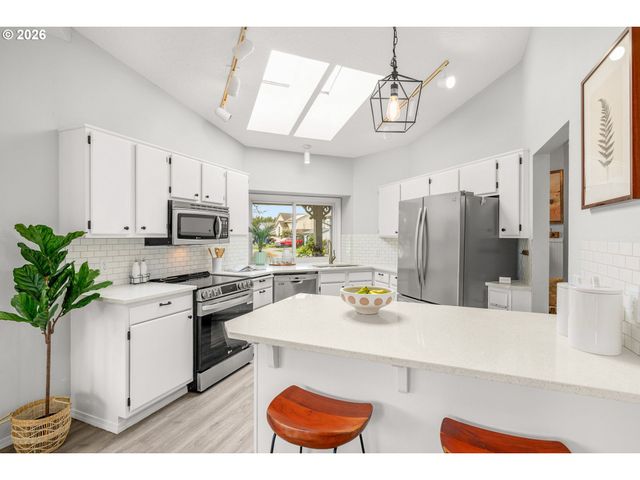 1826 Ne 153RD St, Vancouver, WA 98686